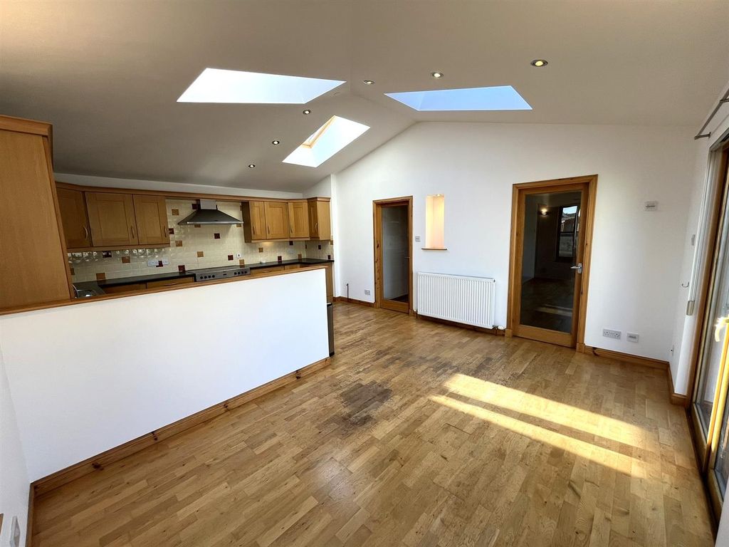 Property photo 3 of 37 Dining Kitchen