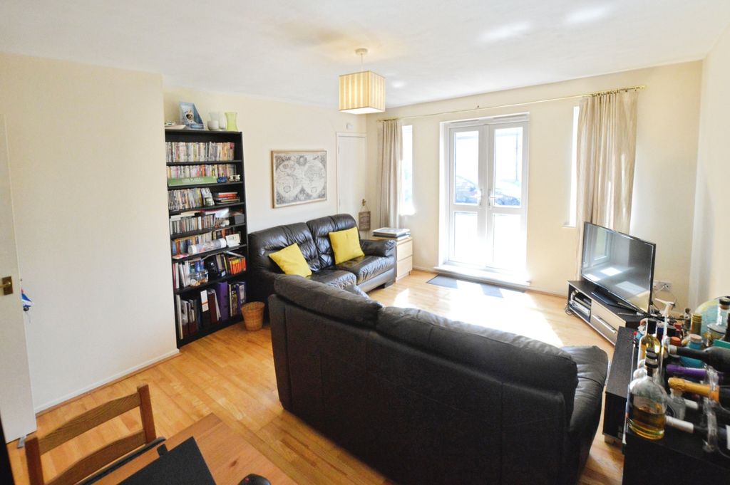 Property photo 3 of 7