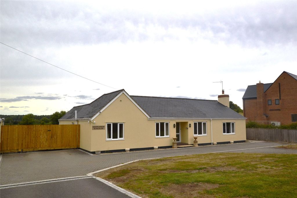 Property photo 1 of 18 Exterior