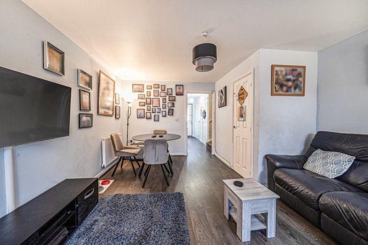 Property photo 3 of 21