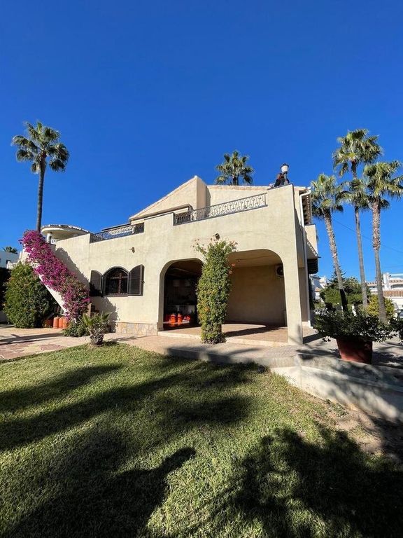 Property photo 3 of 31