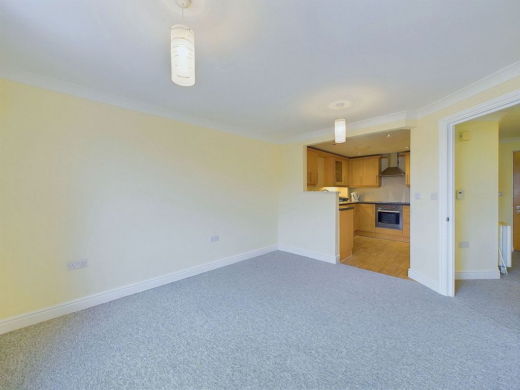 Property photo 3 of 9