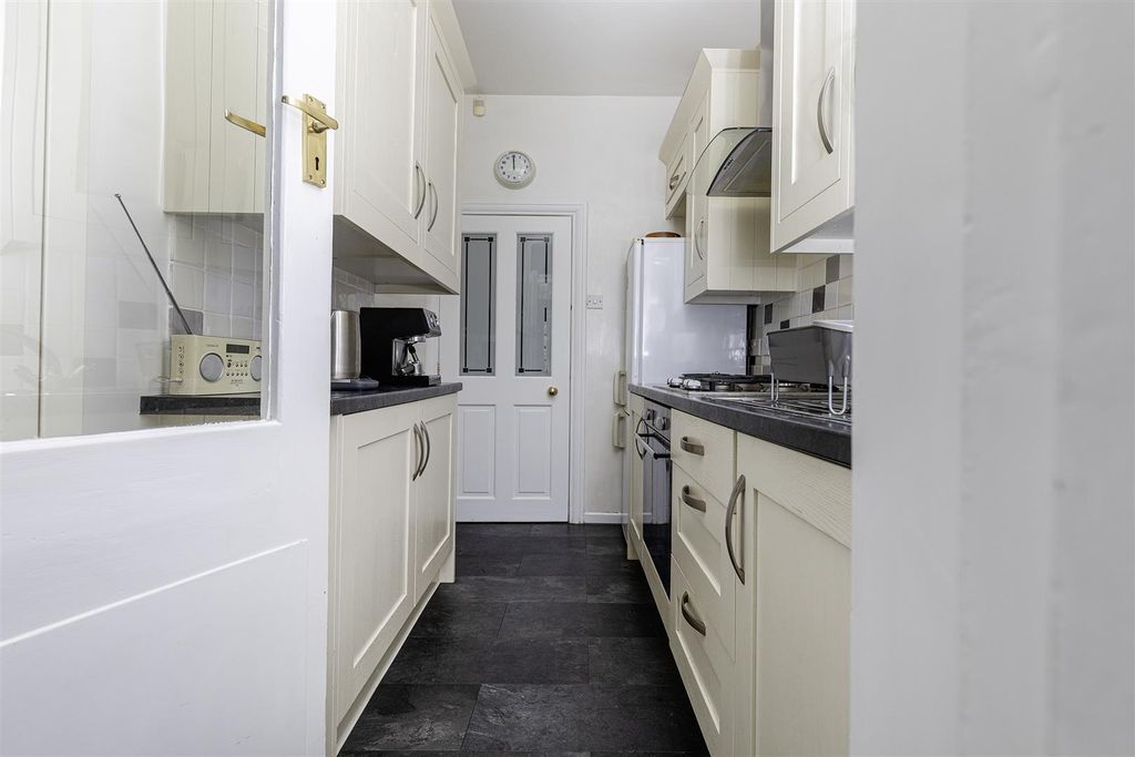 Property photo 3 of 44 Kitchen