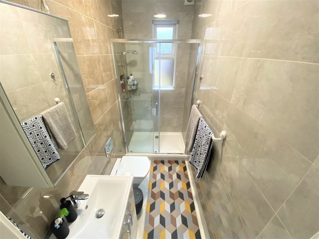Property photo 3 of 4