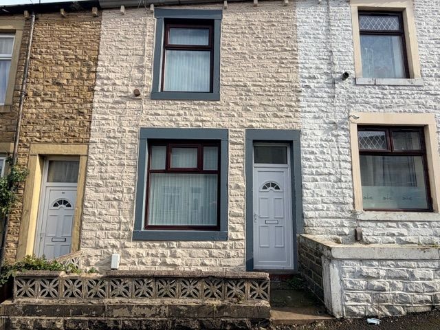 Property photo 1 of 9