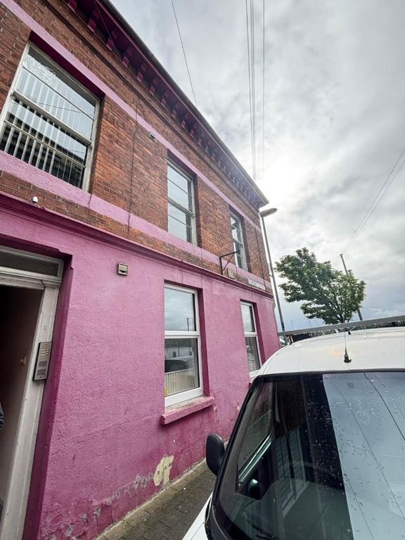 Property photo 1 of 4 E7E0Fb5E-5A7C-4Da3-8C3F-495E9C3Ffb84.Jpg