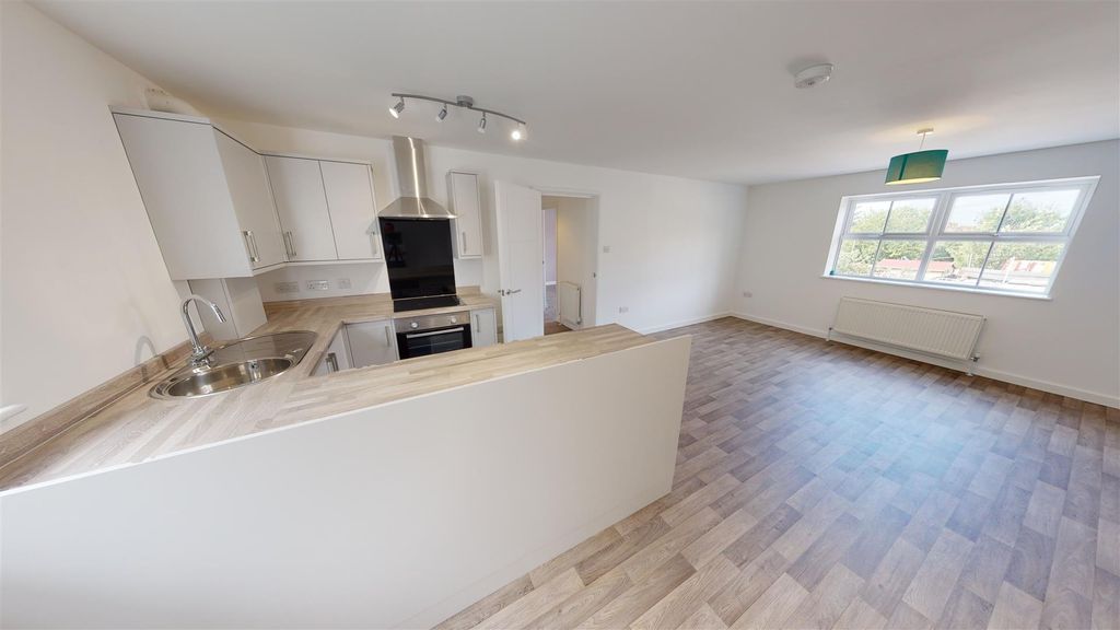 Property photo 3 of 9 7-Connaught-Road-06152021_083155.Jpg