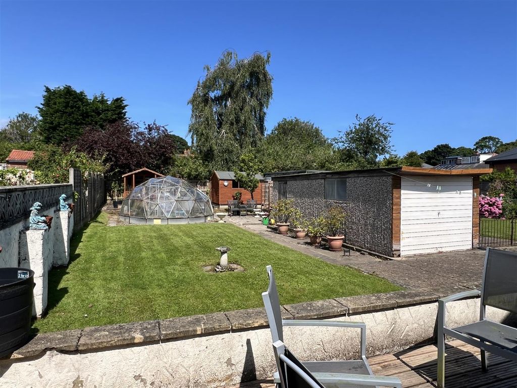 Property photo 3 of 23