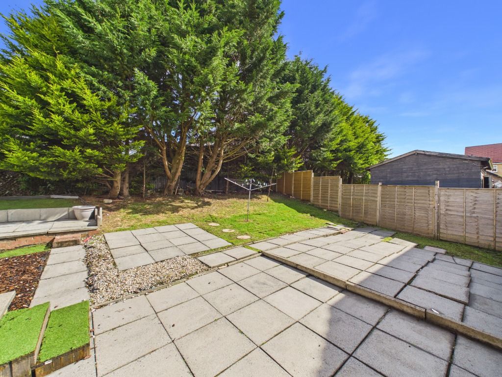 Property photo 2 of 21
