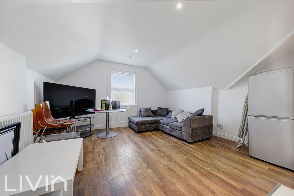 Property photo 1 of 10 2