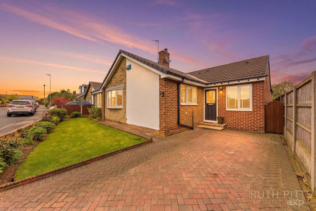 Property photo 3 of 29