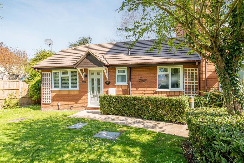Property photo 1 of 9