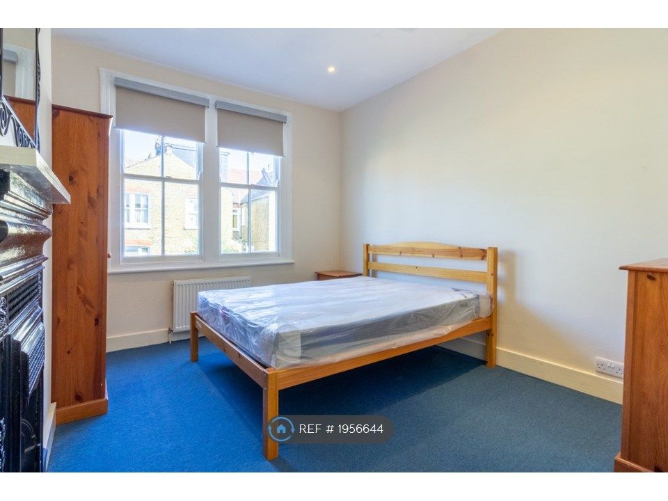 Property photo 3 of 13 Bedroom 3