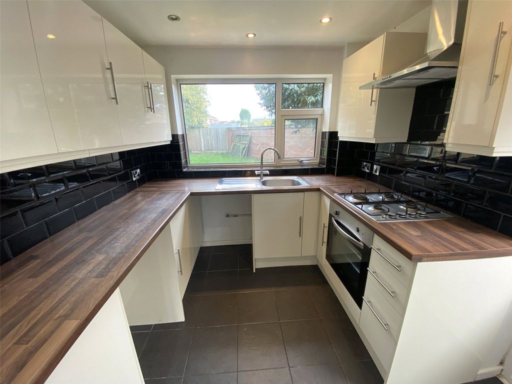 Property photo 2 of 14 Picture No. 06