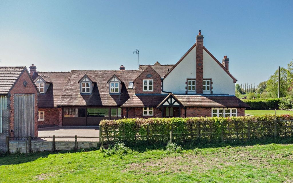 Property photo 3 of 32 Picture No. 05