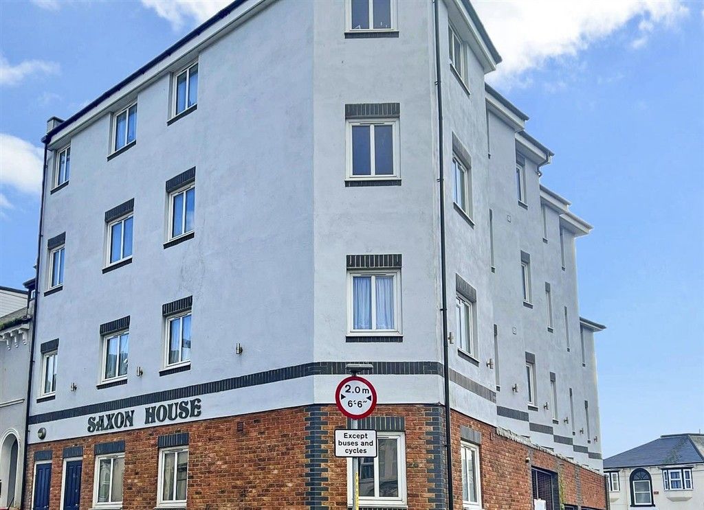 Property photo 1 of 6 Front