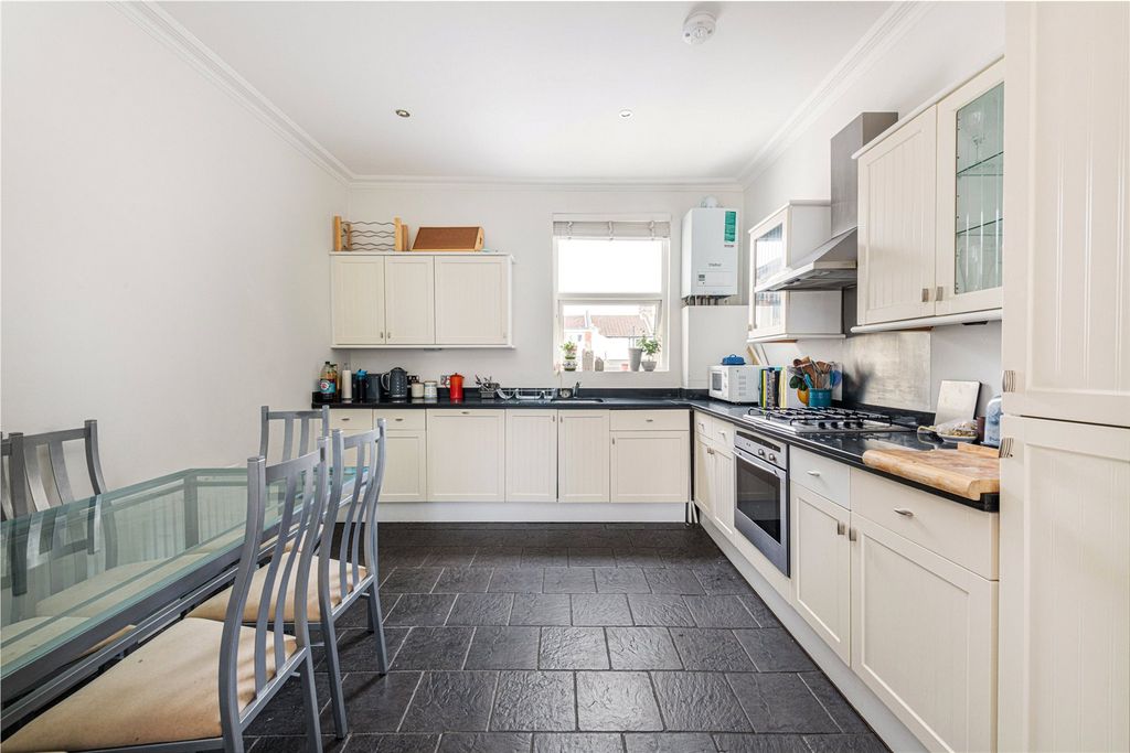 Property photo 2 of 12 Picture No. 43