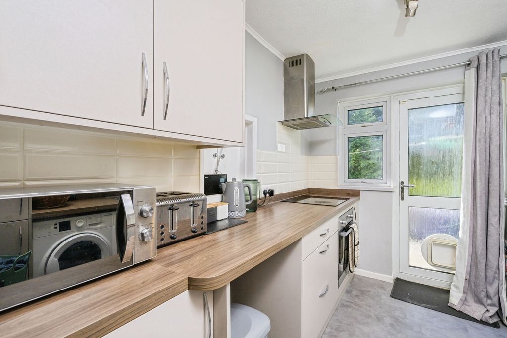 Property photo 3 of 17 Pbox-Img.Jpg