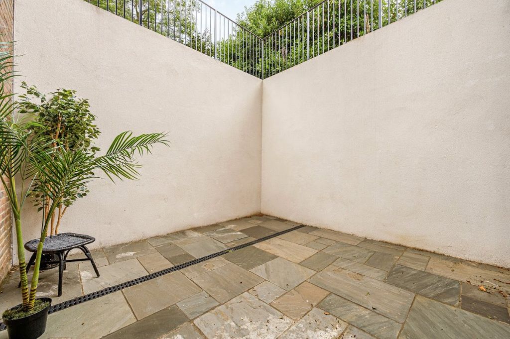 Property photo 2 of 10 Picture No. 06