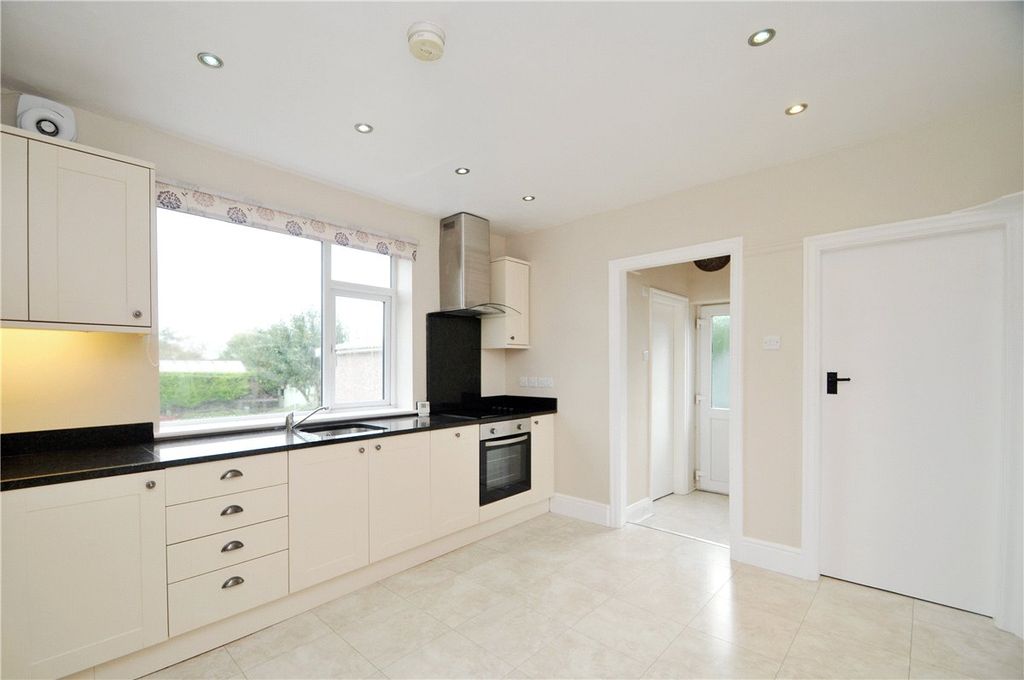 Property photo 2 of 16 Picture No. 06