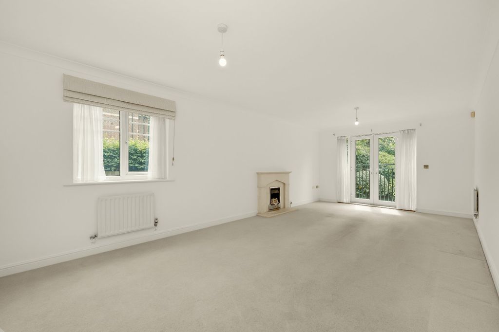 Property photo 2 of 11 Reception Room