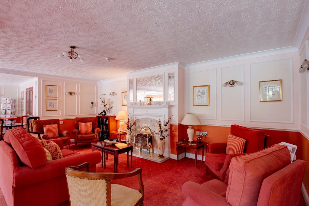 Property photo 3 of 16 Picture No. 10