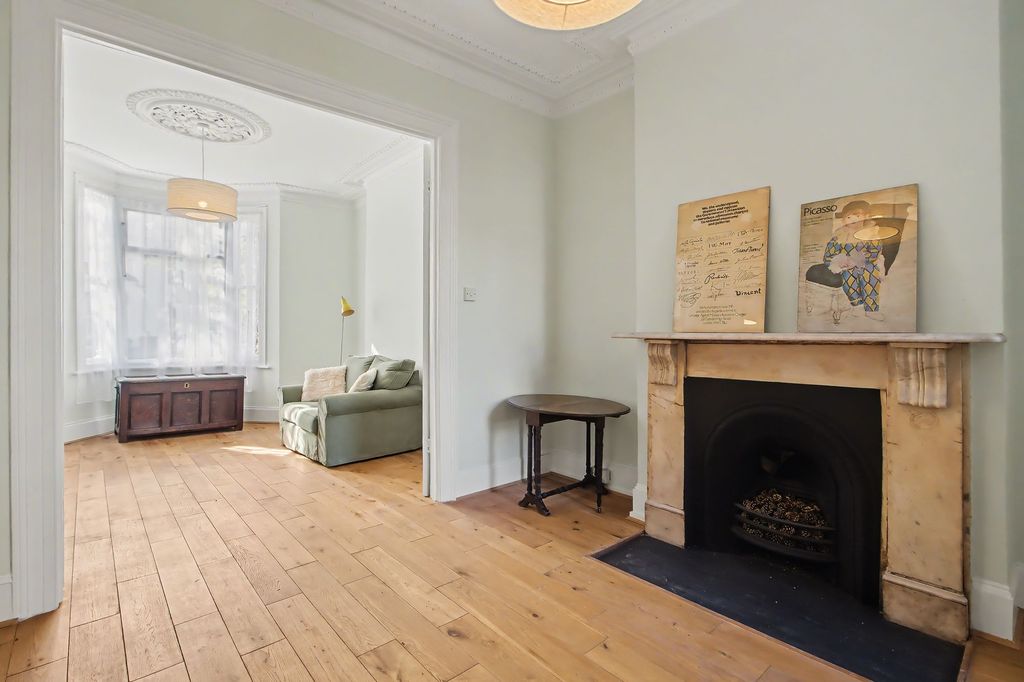 Property photo 2 of 16