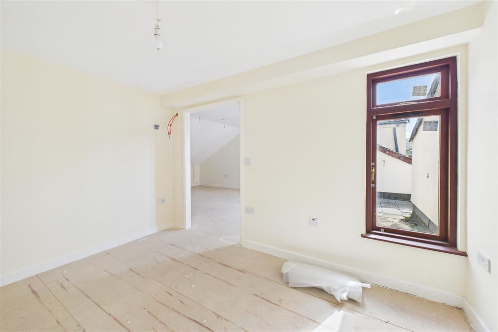 Additional image 41 of 4 bed flat for saleHighridge Road, Bishopsworth, Bristol BS13
