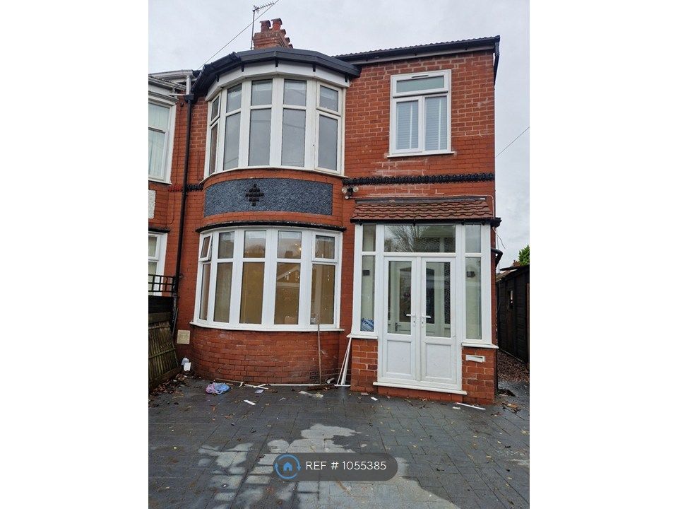 Property photo 2 of 35