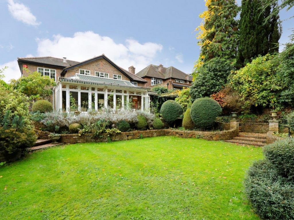Property photo 3 of 16