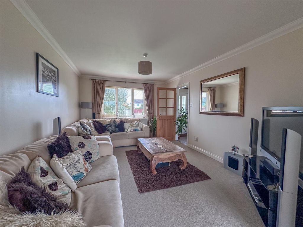 Property photo 3 of 38 7 Cleiy Rhennee (19).Jpg