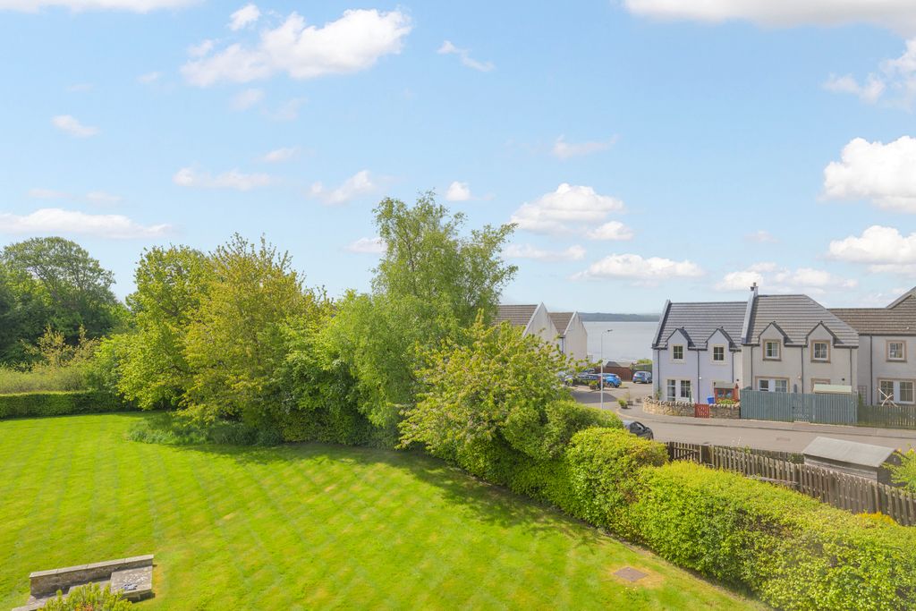 Additional image 27 of 3 bed flat for sale11 Craigflower House, Torryburn KY12
