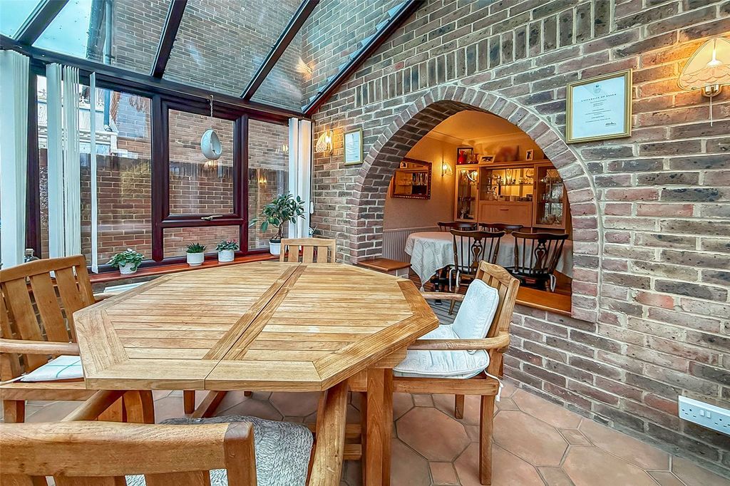 Property photo 3 of 21 Picture No. 09