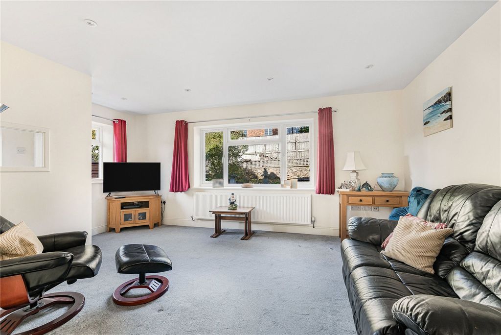Property photo 3 of 13 Picture No. 04