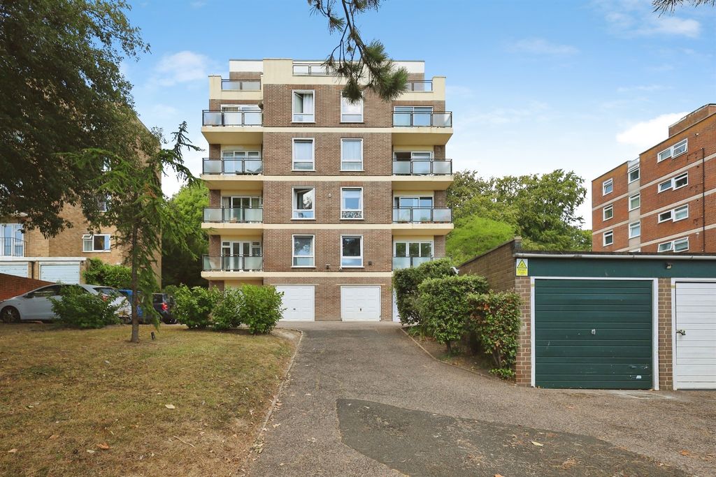 Property photo 1 of 14