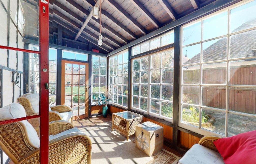 Property photo 3 of 19 Picture 3