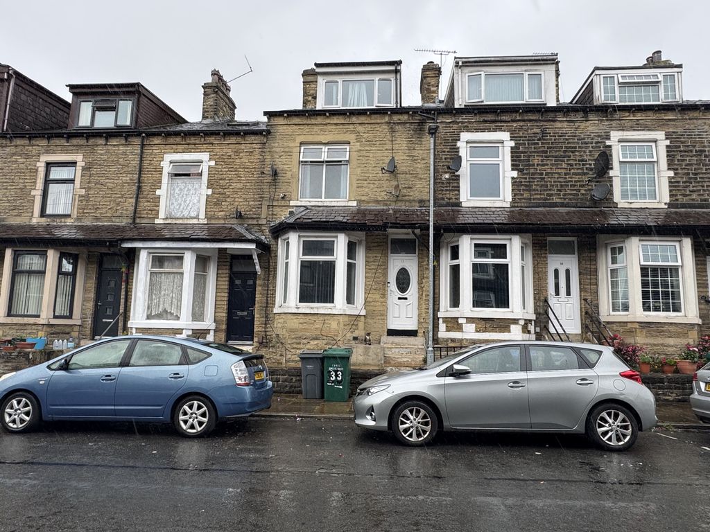 Property photo 1 of 33