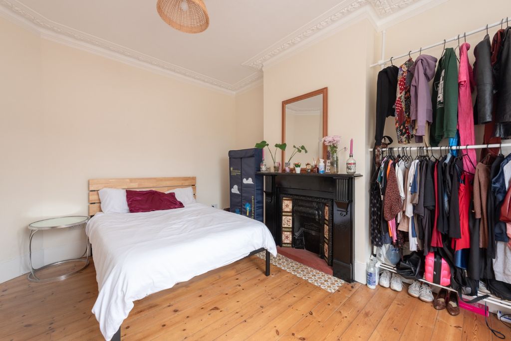Property photo 3 of 25 4013422