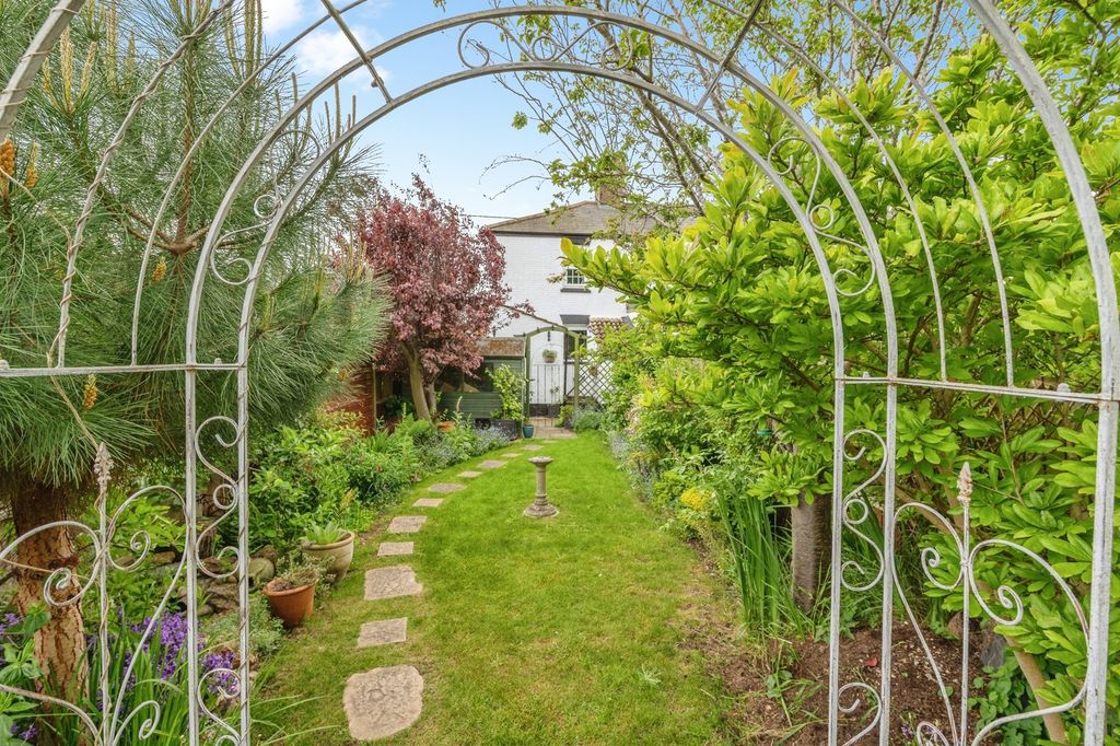 Property photo 2 of 15 Pbox-Img.Jpg