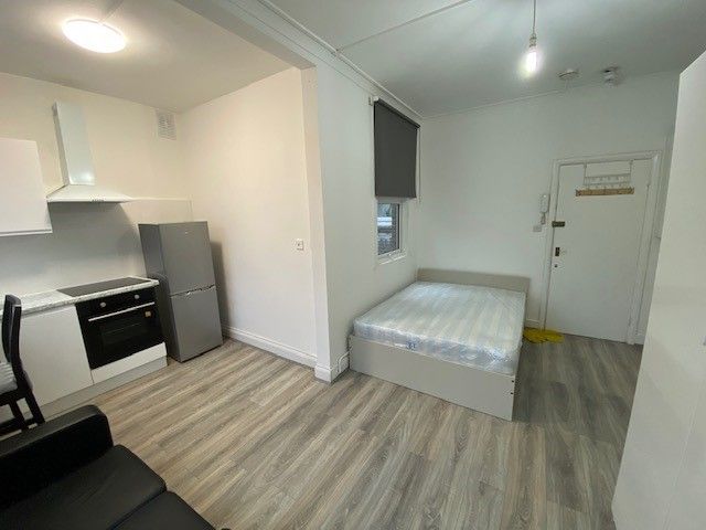 Property photo 1 of 6 Photo 7