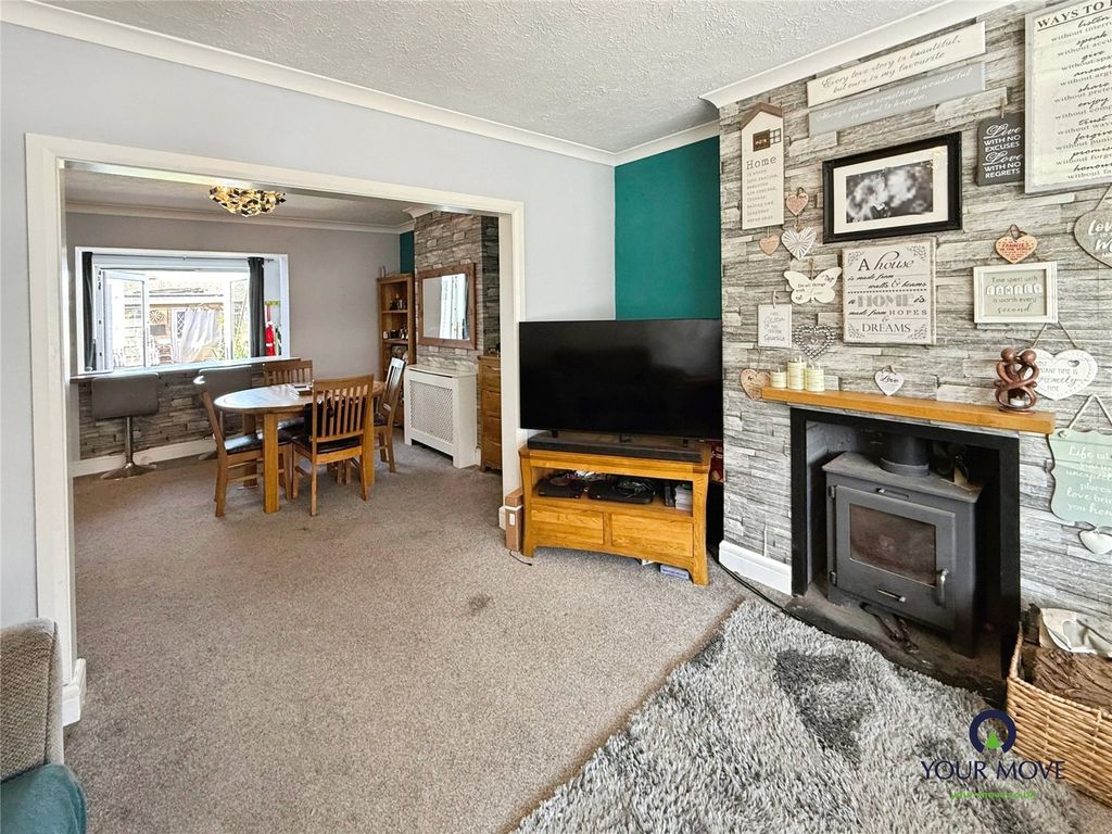 Property photo 2 of 16 Living Room