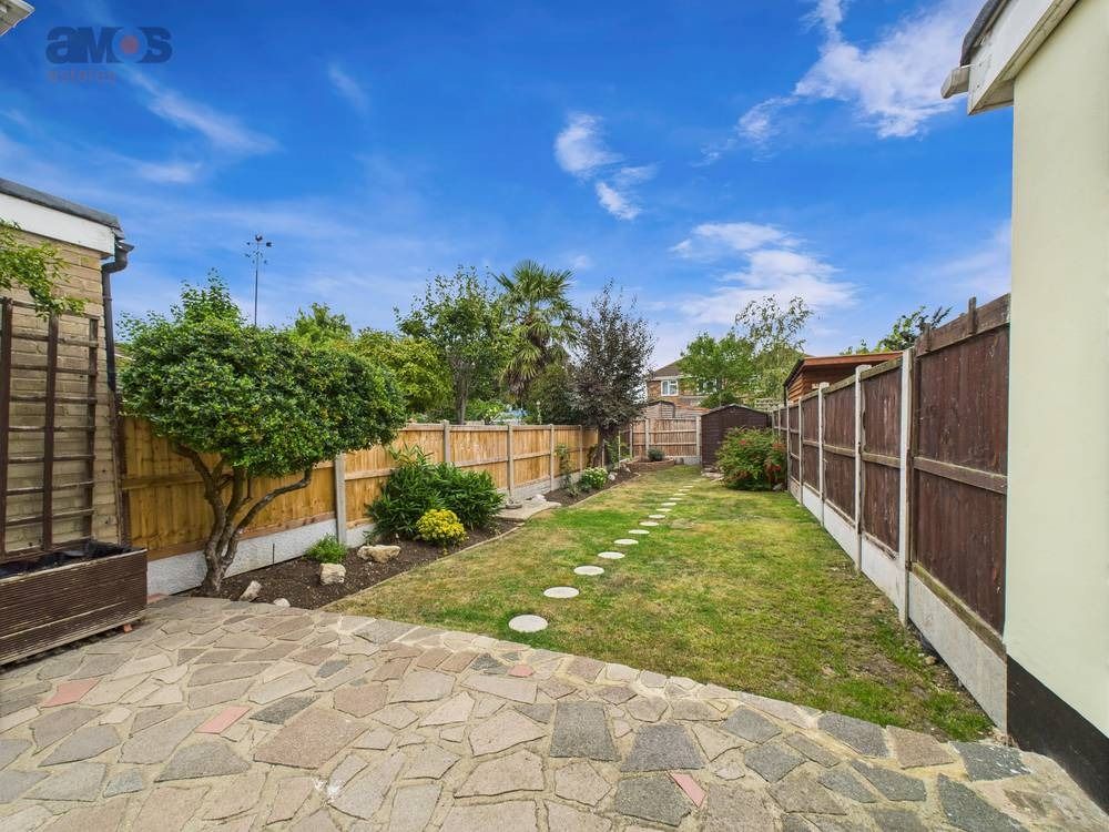 Property photo 2 of 17 4426834
