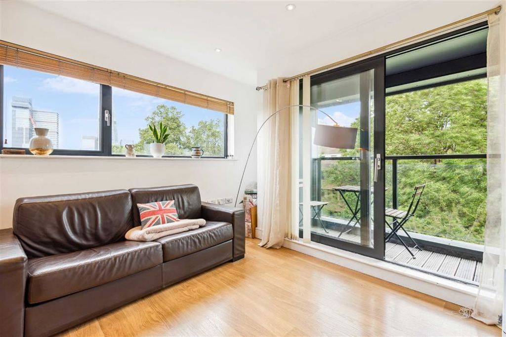 Property photo 3 of 6