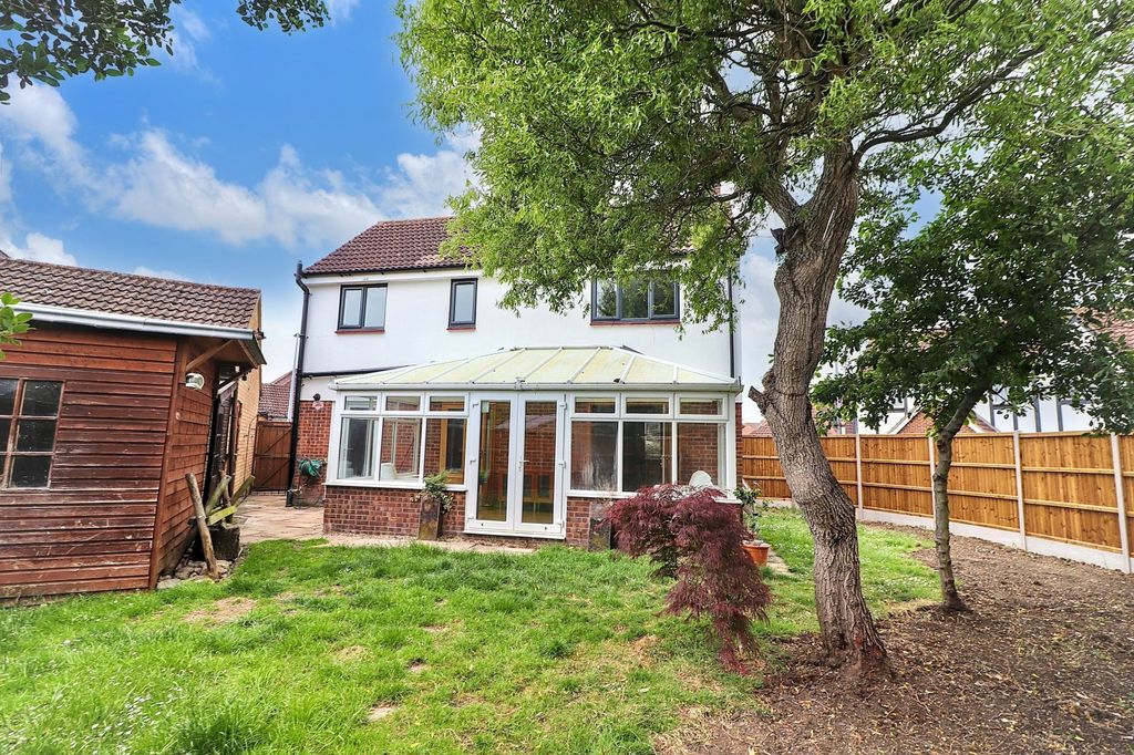 Property photo 2 of 17 Picture No. 23