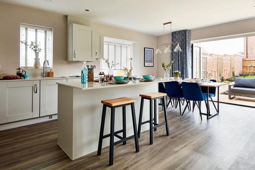 Property photo 3 of 13