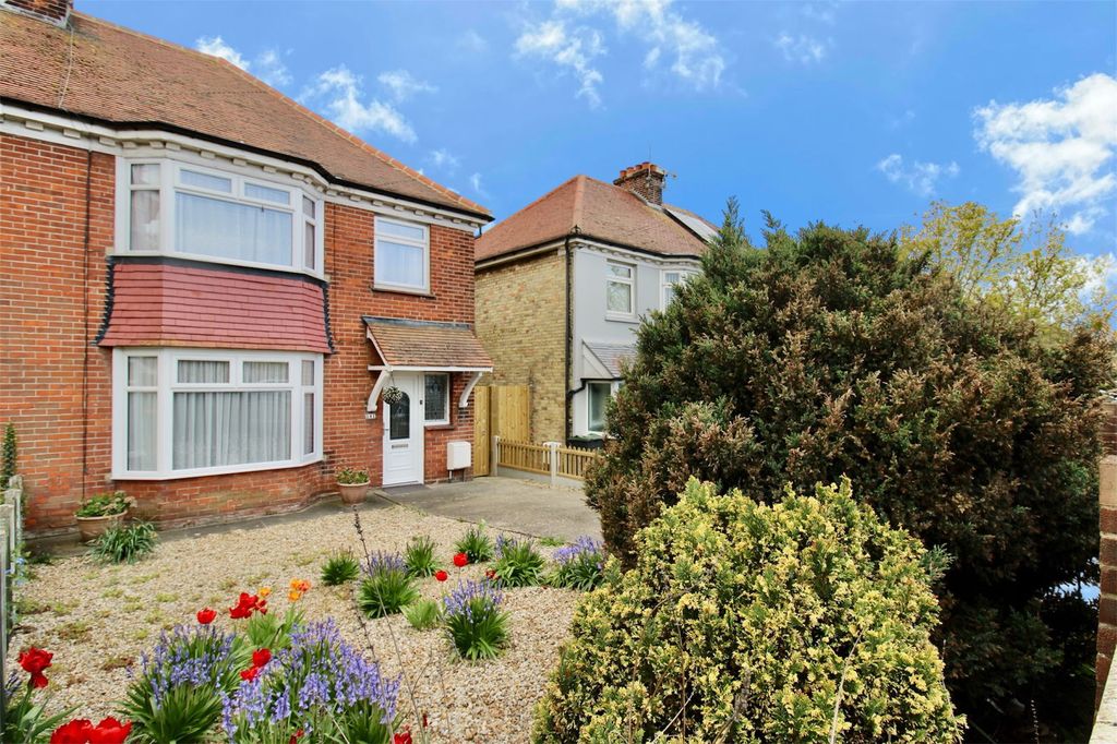 Property photo 1 of 13