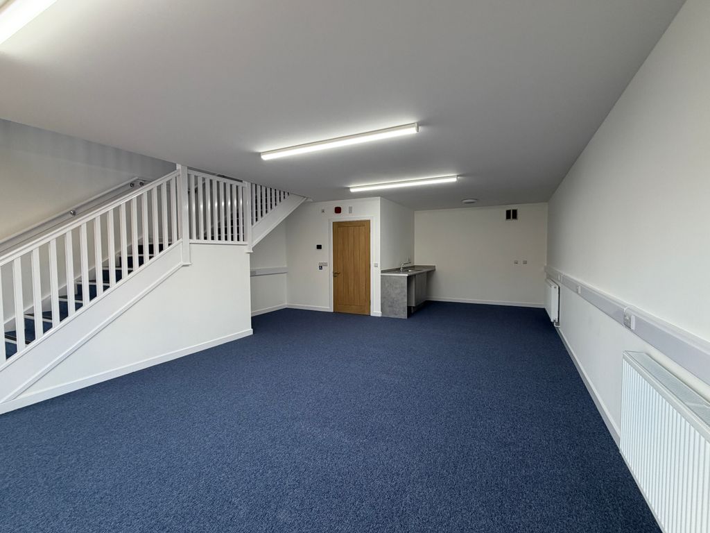 Property photo 2 of 4