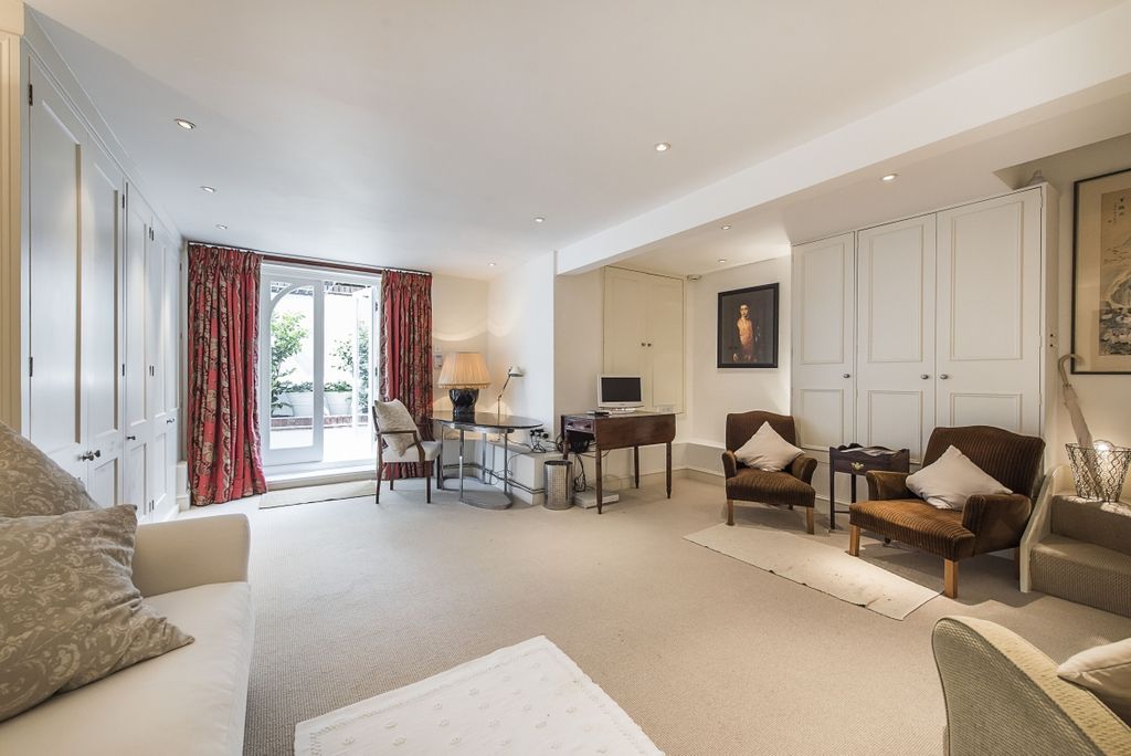 Property photo 2 of 15 Lgf-11-Chipstead-...