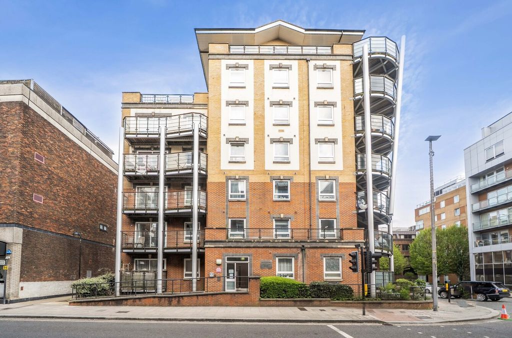 Property photo 1 of 11 1446832-6-69E11A0...