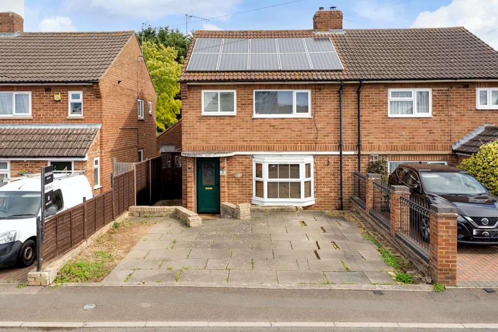 Property photo 1 of 30 5 Bridle Road, Burton Latimer-2.Jpg